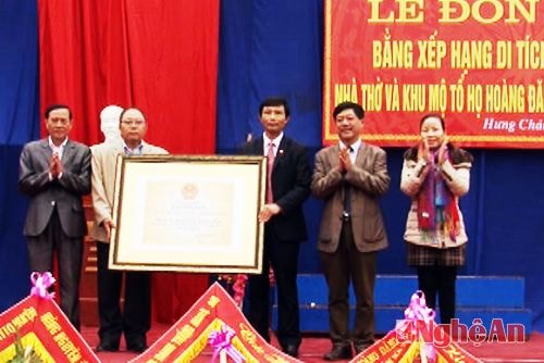 Hưng Nguyên: Đón di tích lịch sử cấp tỉnh nhà thờ và khu mộ tổ họ Hoàng Đăng