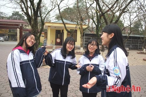 "Bí quyết" học giỏi ngoại ngữ của nữ sinh trường Phan