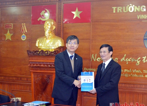 Trường Đại học Vinh đề nghị tỉnh Gifu mở trung tâm dạy tiếng Nhật