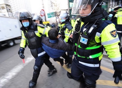 Hàn Quốc phá đường dây đưa 100 người Việt nhập cư bất hợp pháp