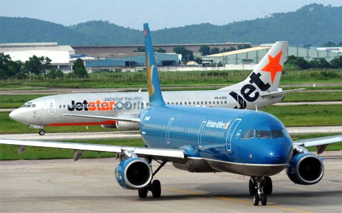 Các hãng hàng không đồng loạt giảm giá vé