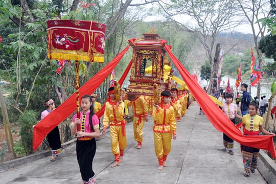 Lễ hội Đền Vạn- Cửa Rào: Về với cội nguồn lịch sử