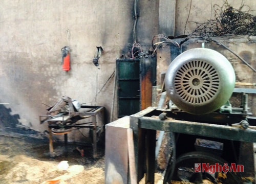 Quỳnh Lưu: Hỏa hoạn thiêu trụi kho gạo