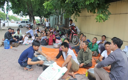 Vì sao công dân xóm Gia Đề thường xuyên tổ chức khiếu kiện?