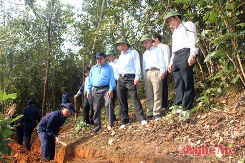 Kiểm tra công tác quy tập hài cốt liệt sỹ tại Lào
