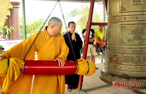 Khai mạc Lễ hội Đền – chùa Gám năm 2016