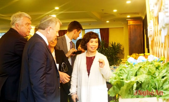 Tập đoàn TH xúc tiến Dự án sữa tươi sạch tại tỉnh Kaluga (Liên bang Nga)