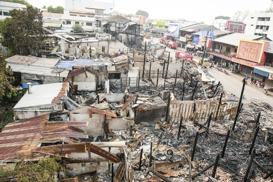 Cháy lớn tại Thái Lan, 13 gia đình gốc Việt trắng tay