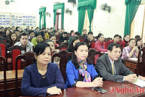 Bồi dưỡng nhận thức về Đảng cho 85 quần chúng ưu tú