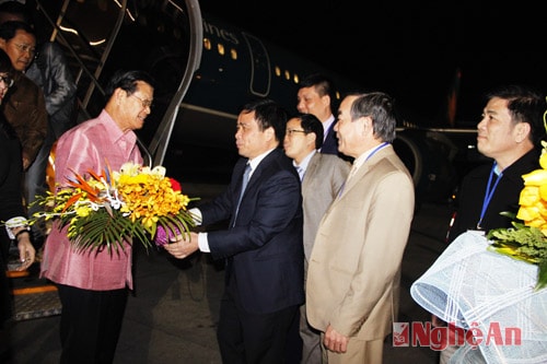 Phó Thủ tướng nước Cộng hòa DCND Lào thăm và làm việc tại Nghệ An