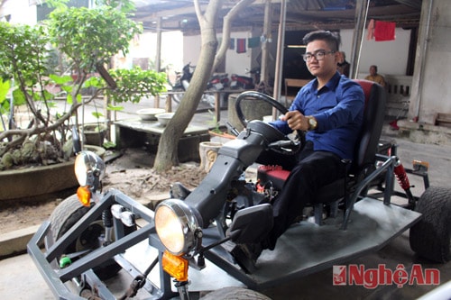 Ngắm "siêu xe" công thức 1 độc nhất vô nhị ở Nghệ An