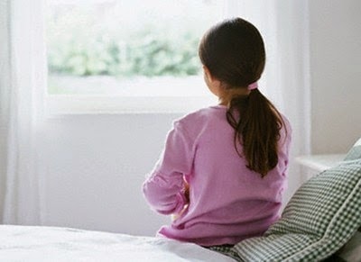 8 biểu hiện thường thấy ở trẻ bị lạm dụng tình dục