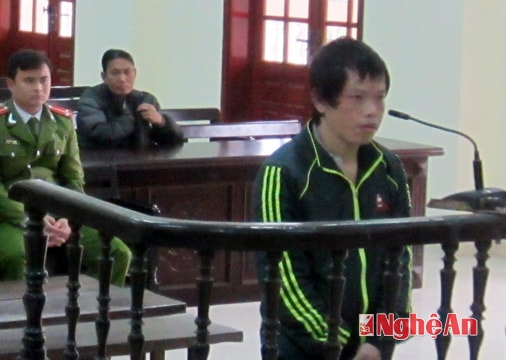 Hại đời bé 5 tuổi, "yêu râu xanh" lĩnh 8 năm tù