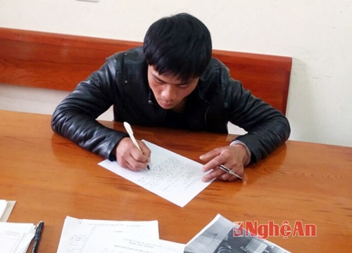 Đô Lương: Bắt quả tang đối tượng chuyên cướp tài sản người đi đường