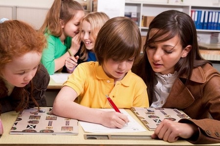 Phương pháp chăm sóc và can thiệp cho trẻ tự kỷ