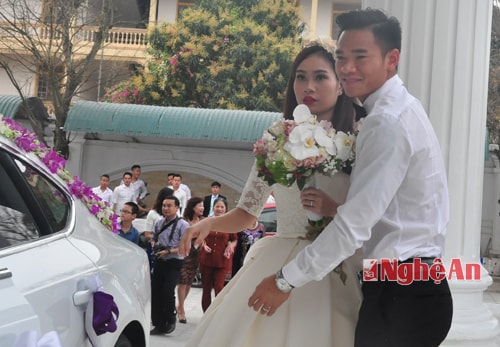 Những hình ảnh đầu tiên về đám cưới Nguyên Mạnh