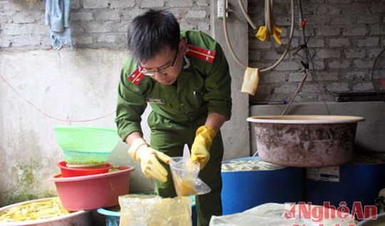 Mỗi ngày có 200kg măng tẩy trắng, nhuộm màu tuồn ra thị trường