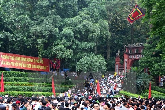 Trưng bày, lấy ý kiến nhân dân về mẫu tác phẩm tượng đài Hùng Vương