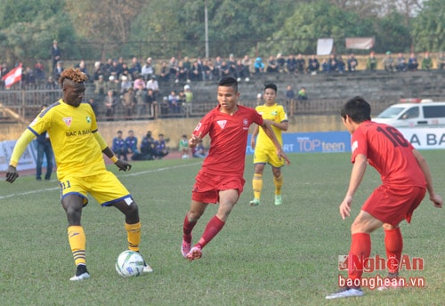 Liệu Sông Lam Nghệ An đã bắt đầu  "vượt chướng ngại  vật"?