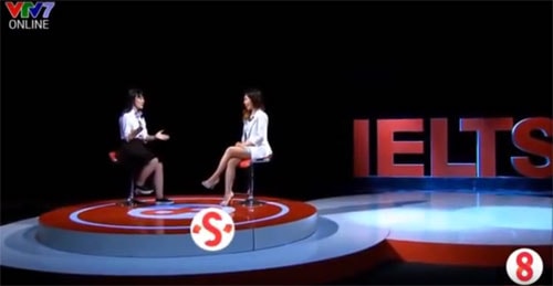 Nữ sinh xứ Nghệ "nói 7 thứ tiếng" lên talkshow VTV