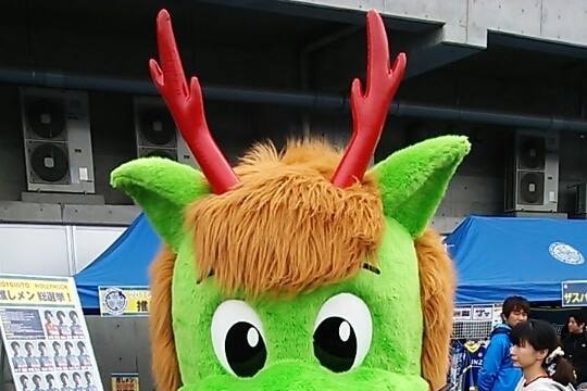 CĐV Myto Hollyhock lên dây cót tinh thần cho Công Phượng