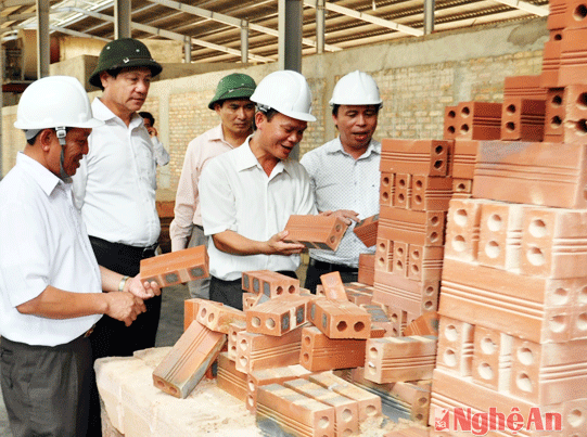 Tân Kỳ: Triển khai các giải pháp nâng cao chất lượng cán bộ