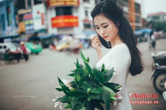Thiếu nữ xứ Nghệ mặc áo dài lọt top điểm cao trên trang ảnh quốc tế