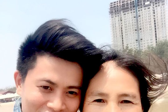 Chàng chăn dê xứ Nghệ và 'Anh Bán Chuối' gây sốt trong clip tự thu mới nhất