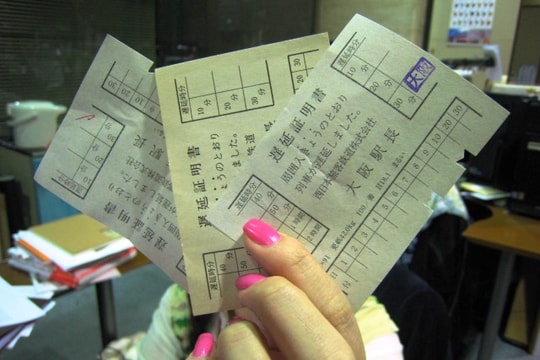 Chỉ với 1 tấm vé tàu nhỏ, người Nhật khiến cả thế giới phải cúi đầu