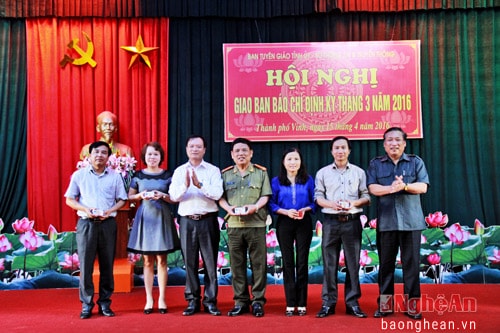 Chú trọng tuyên truyền về du lịch, khuyến khích phát triển KTXH