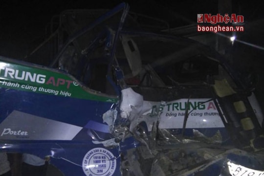 Quốc lộ 1A: Liên tiếp xảy ra tai nạn trong đêm, nhiều nạn nhân nhập viện