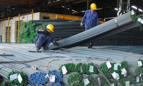 Đại lý thép thua lỗ tiền tỷ vì đầu cơ