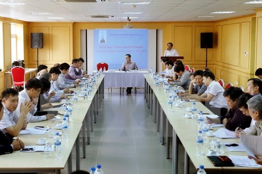 Bắt đầu chấm sơ khảo Giải Báo chí quốc gia năm 2015