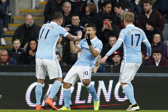 Vòng 35 Ngoại hạng Anh và bán kết Cup FA: Hụt bước là sa cơ