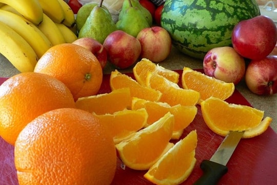 Nên ăn trái cây nào để giải nhiệt mùa hè?