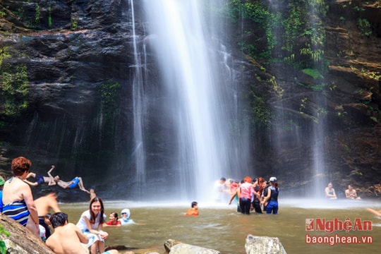 Kỳ thú thác Khe Kèm ở miền Tây Nghệ An