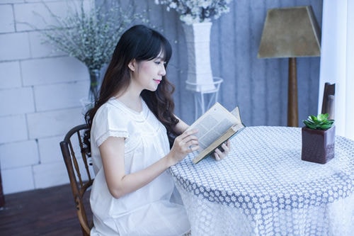 Vẻ đẹp mặn mà của vợ Lý Hải