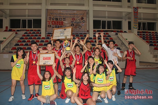 Trường THPT Nguyễn Trường Tộ vô địch giải bóng rổ TP Vinh lần II