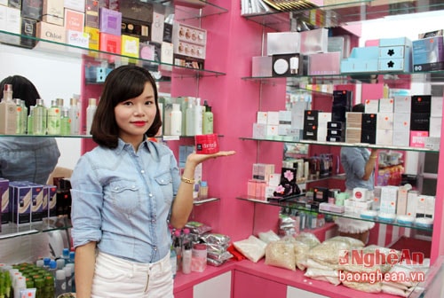 9X 'tay ngang' kinh doanh mỹ phẩm