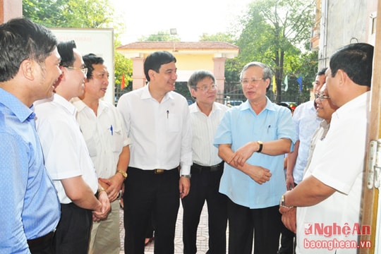 Đoàn công tác Trung ương kiểm tra chuẩn bị bầu cử tại Nghệ An
