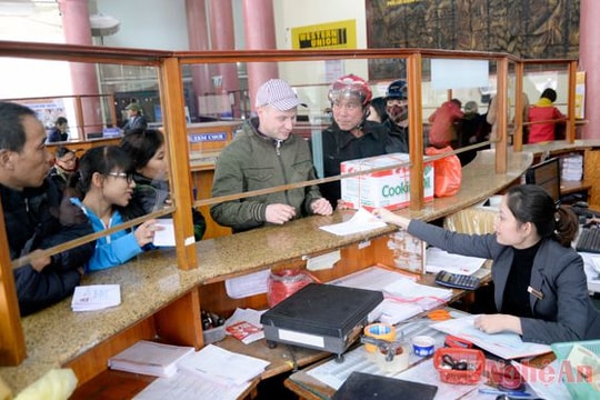 Gần 9 triệu người dân thực hiện các thủ tục  hành chính qua dịch vụ Bưu điện