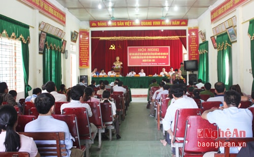 Cử tri miền núi Con Cuông đề nghị các ứng cử viên đặc biệt quan tâm bảo vệ chủ quyền biển đảo