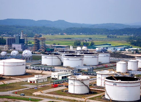 Tiết lộ mức lỗ 'khủng', Dung Quất muốn tự tính giá xăng dầu