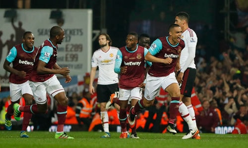 Thua ngược West Ham, Man Utd mất quyền tự quyết vào top 4