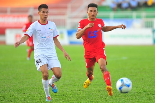 Dùng vũ lực trên sân, Trương Văn Thiết (Viettel) bị phạt treo giò