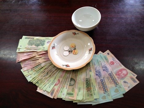 8 'quý bà' bị bắt khi đang say sưa trên chiếu bạc