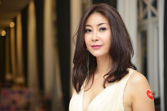 Hà Kiều Anh: 'Người của công chúng phải chấp nhận mất quyền riêng tư'