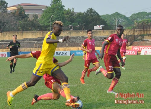 Vấn đề chuyên môn của SLNA nhìn từ các số liệu thống kê