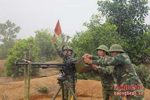 Diễn tập chiến thuật cấp đại đội có bắn đạn thật