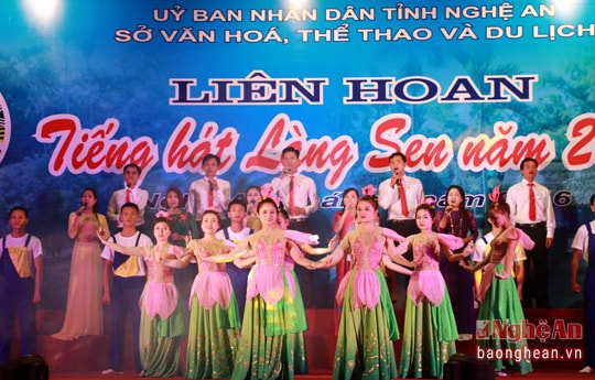 250 diễn viên, nghệ nhân tham gia Liên hoan Tiếng hát làng Sen năm 2016